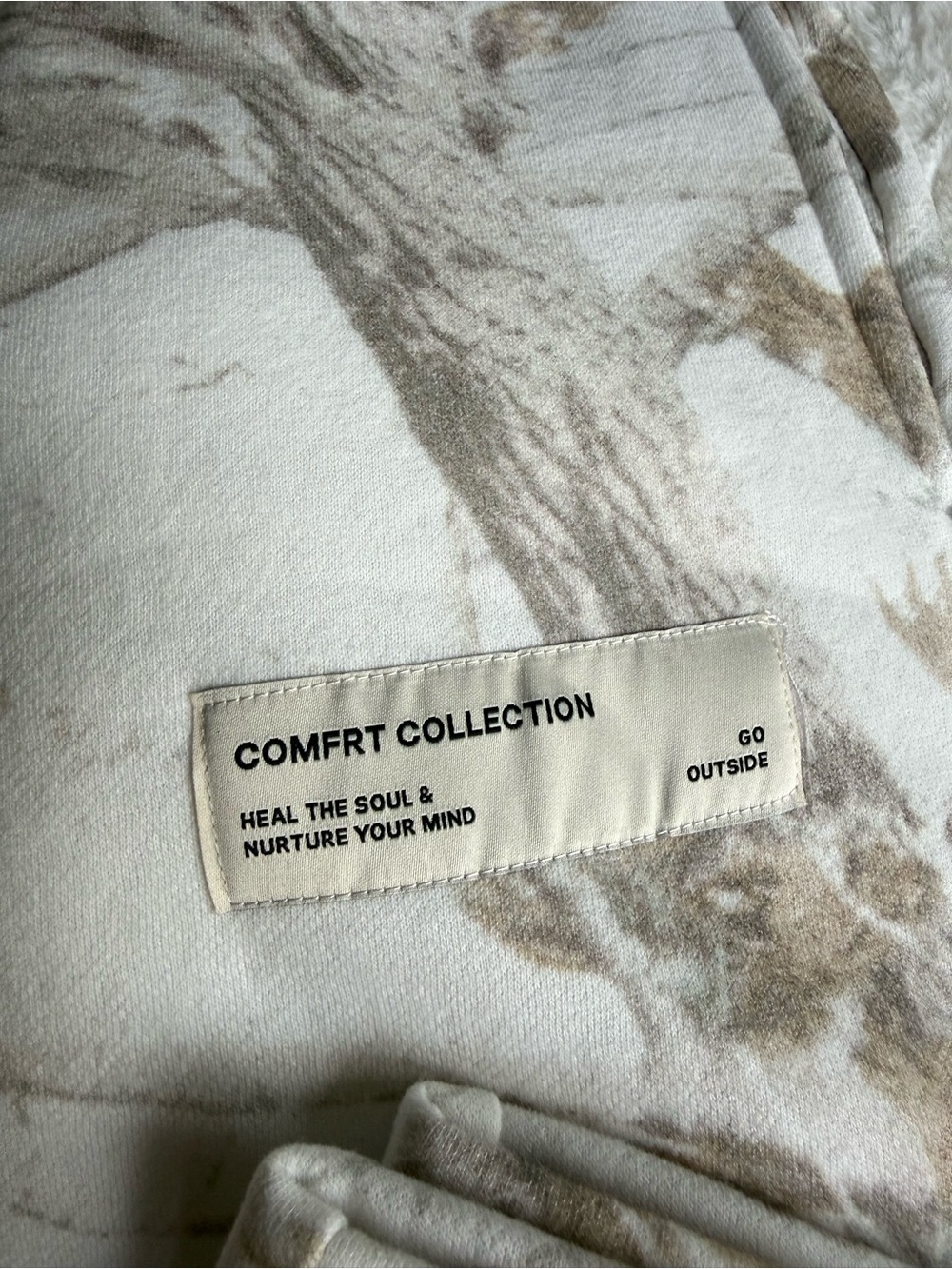 NWT- Comfrt Limited Edition White Oak Camo Straight Leg Sweatpant Size M - Picture 6 of 10